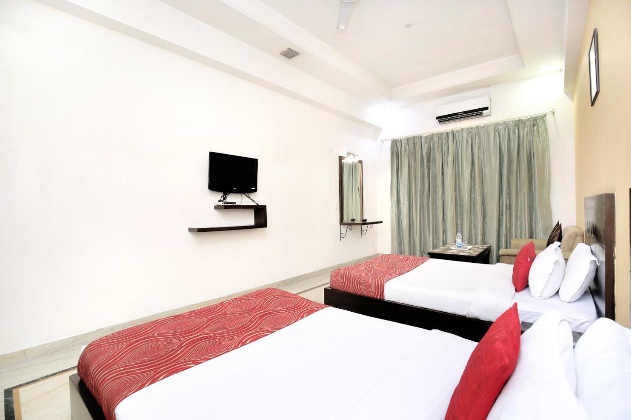 Capital O 15395 Hotel 42 Amritsar Eksteriør bilde