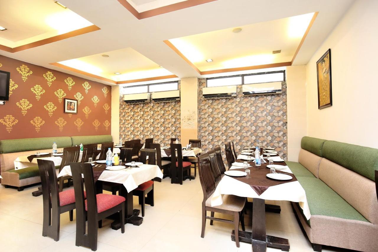 Capital O 15395 Hotel 42 Amritsar Eksteriør bilde