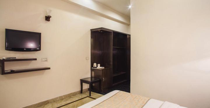Capital O 15395 Hotel 42 Amritsar Eksteriør bilde