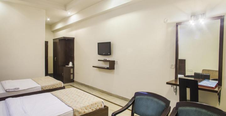 Capital O 15395 Hotel 42 Amritsar Eksteriør bilde
